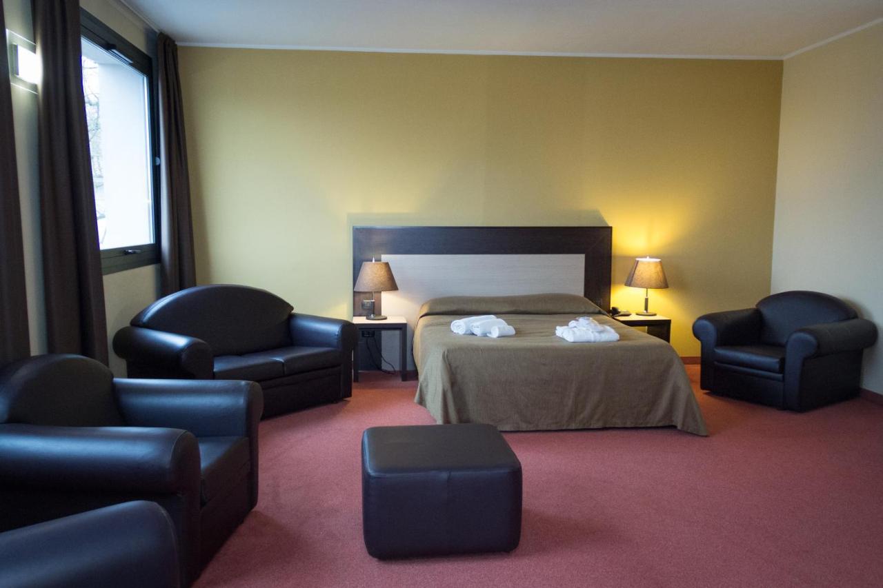 Hotel Don Camillo Brescello Εξωτερικό φωτογραφία